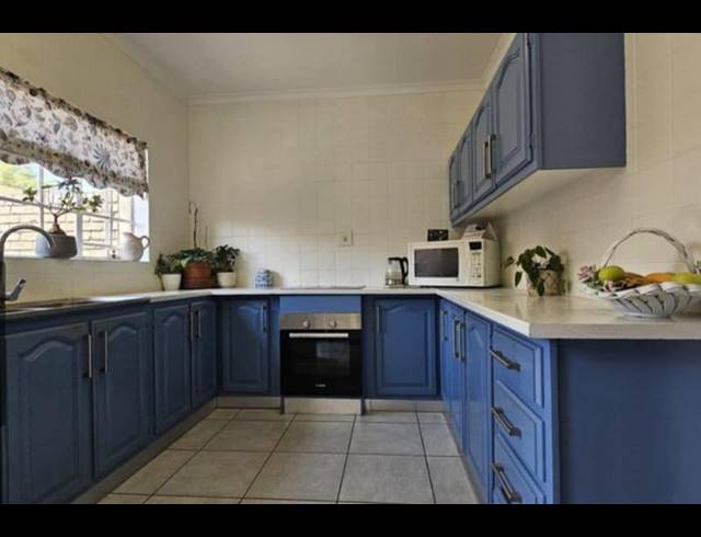 1 BEDROOM TOWNHOUSE FOR SALE IN GLENVISTA